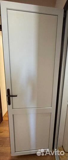 Двери пластиковые бу