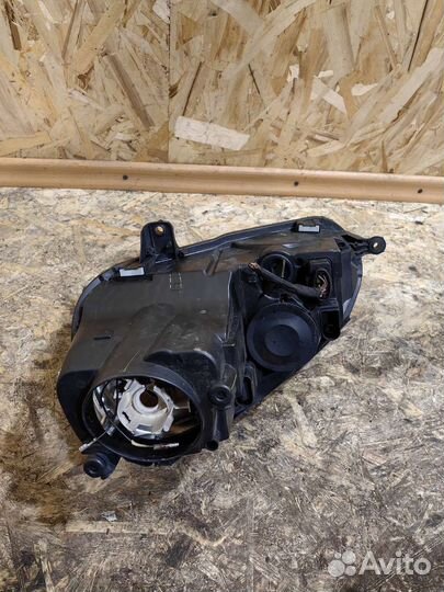 Фара Правая Джетта 5 бу оригинал