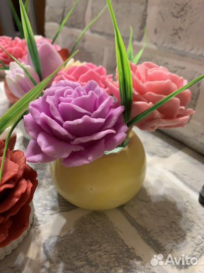 Цветы из мыла в гипсовом горшочке