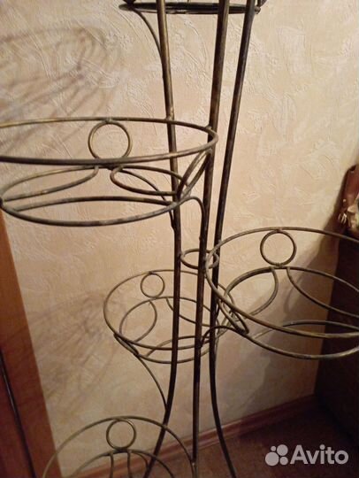 Подставка для цветов напольная