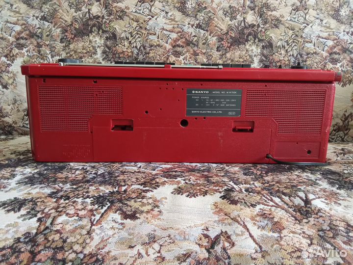 Кассетный магнитофон Sanyo M W703K