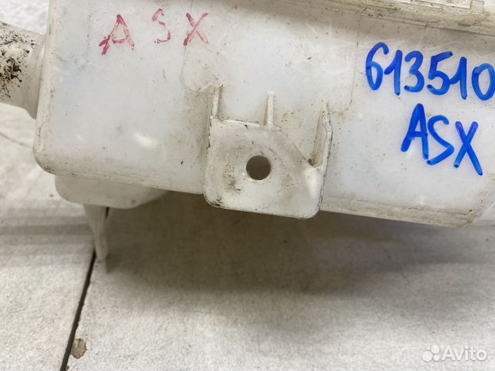 Бачок омывателя Митсубиси