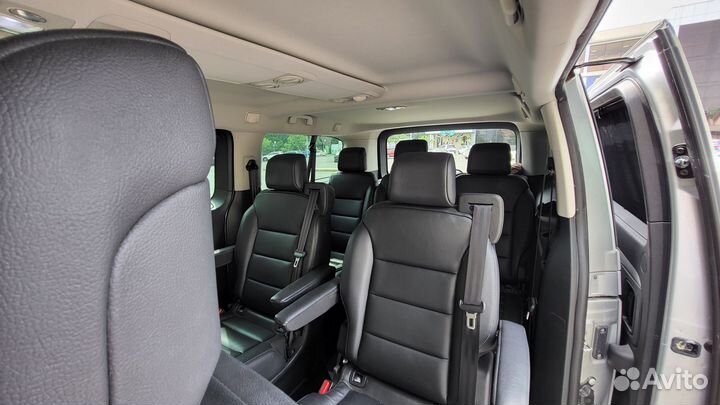 Трансфер максивен из Адлера