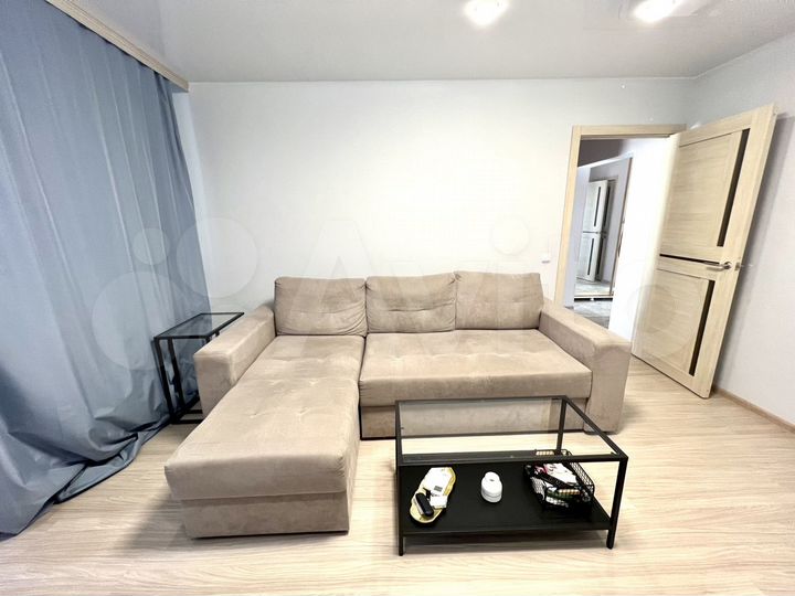 2-к. квартира, 64,5 м², 8/10 эт.