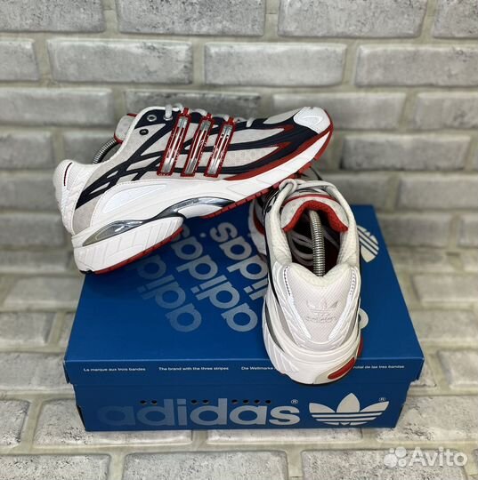 Кроссовки adidas Adistar Cushion