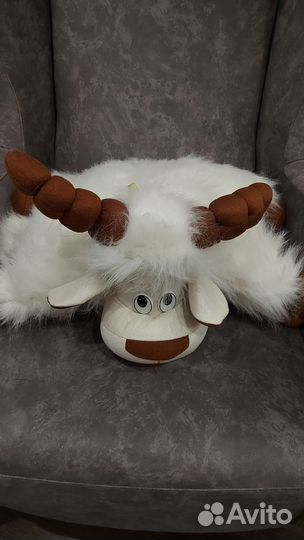 Козел баран сувенир мягкая игрушка думка с Кавказа