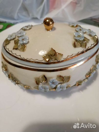 Шкатулка ваза фарфор