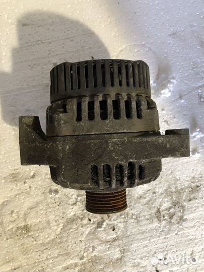 Генератор Mazda 3 2002-2010 LFB618300