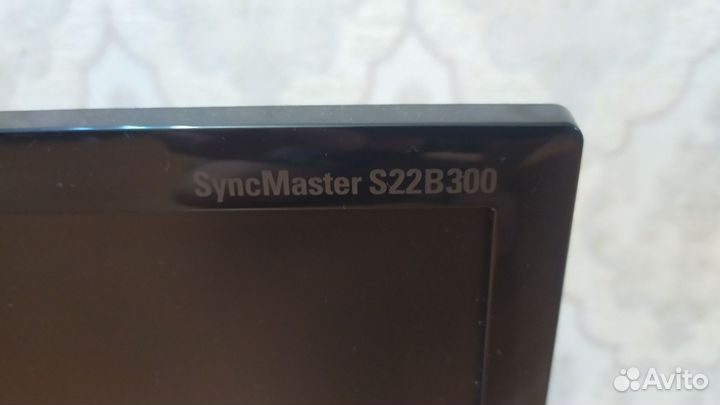 Монитор Samsung SyncMaster S22B300 22 дюйма