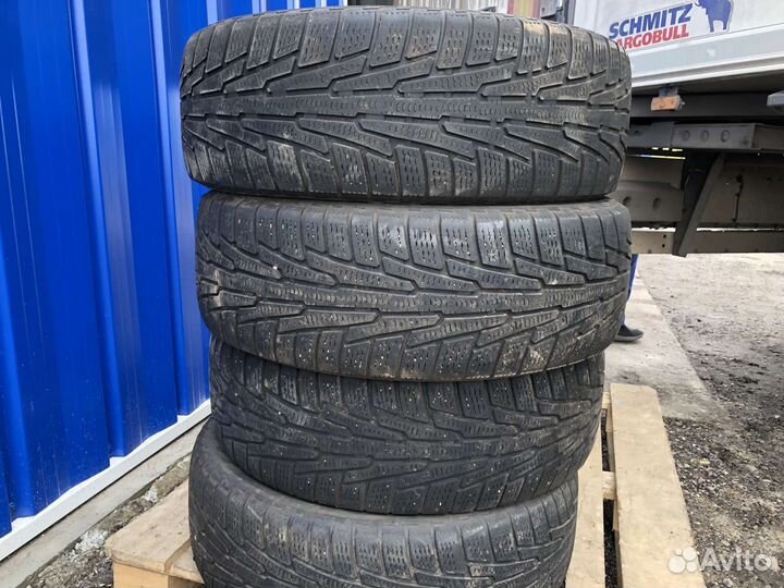 Nokian Tyres Hakkapeliitta 1 235/65 R17