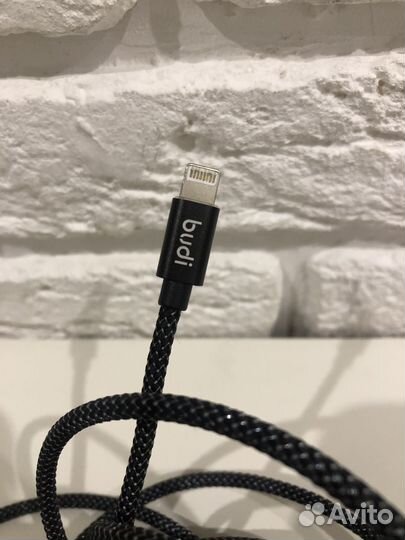 Кабель для зарядки iPhone lightning