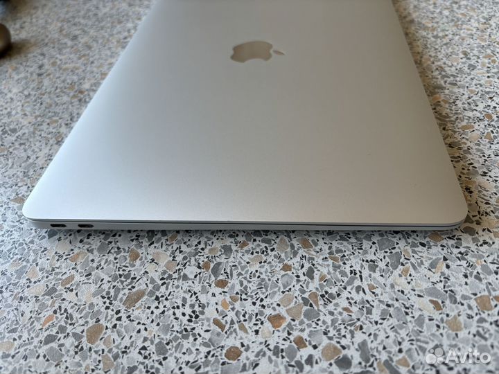 Macbook air 13 m1 8 256 silver