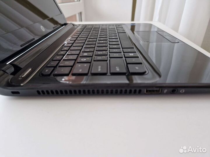 HP Pavilion Sleekbook 14 c Win10 (лицензия)