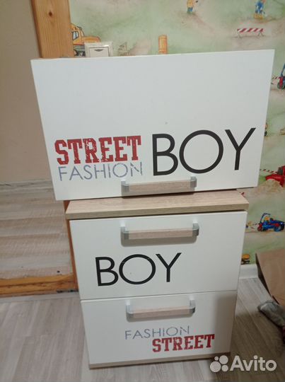 Комплект (5 единиц) мебели мальчику,подростку