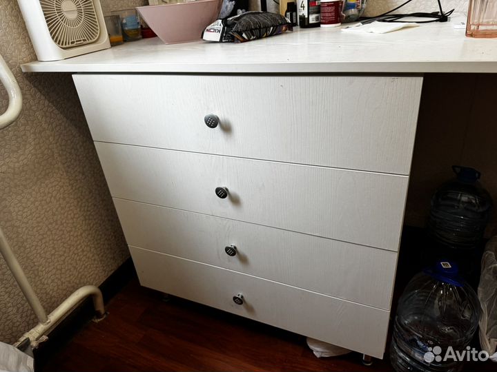 Письменный стол с комодом