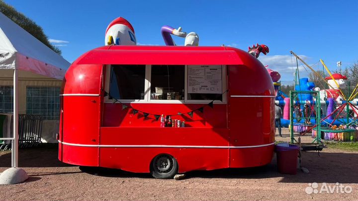 Мобильный фудтрак для торговли