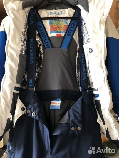 Горнолыжный костюм