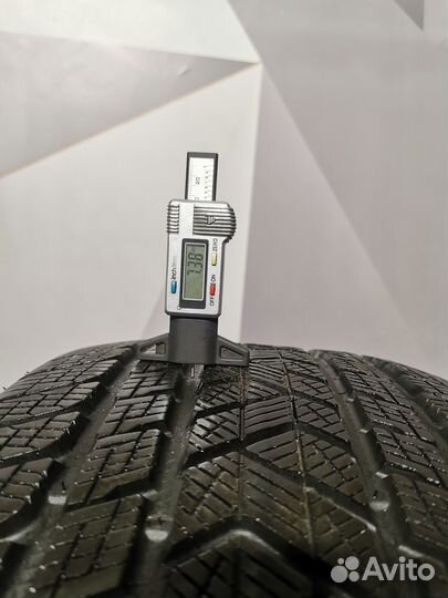 Pirelli Scorpion Winter 285/35 R22 106V