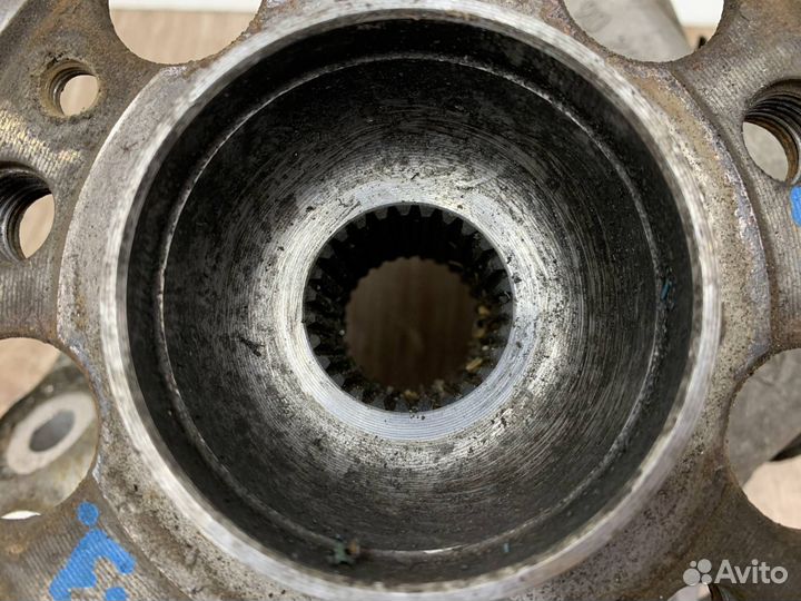 Кулак задний правый Mercedes W205