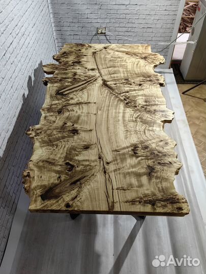 Стол из слеба в наличии