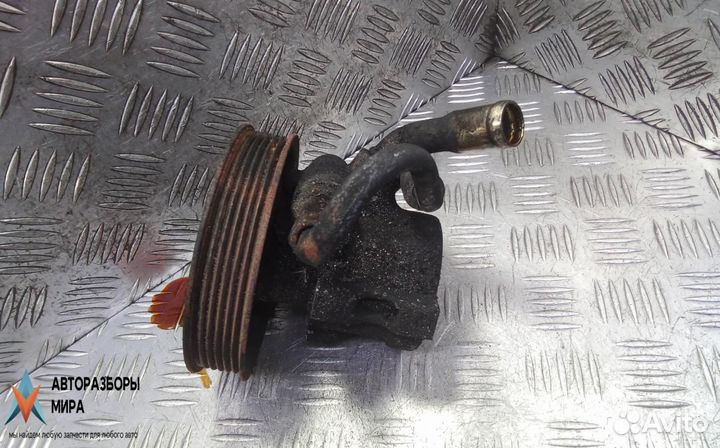 Насос гидроусилителя руля Jeep Cherokee KJ 2002