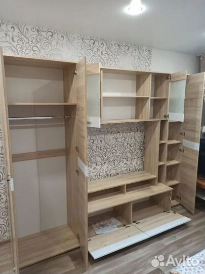 Стенка в гостиную Белла