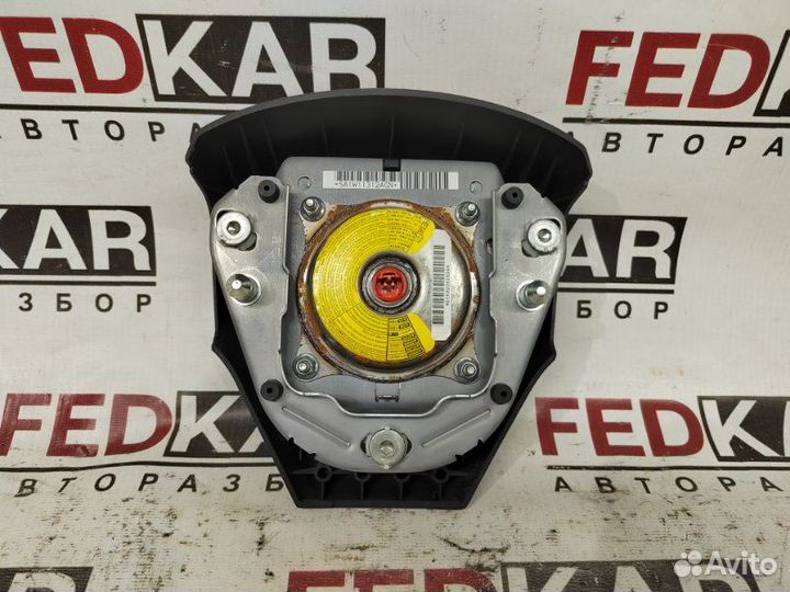 Подушка безопасности в руль Toyota Corolla E150