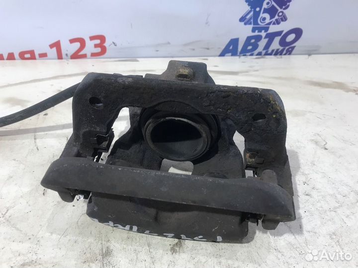 Суппорт тормозной передний левый Mini Countryman