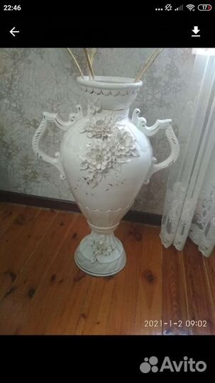 Напольная ваза