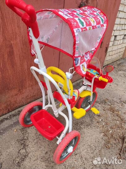 Трехколесный велосипед