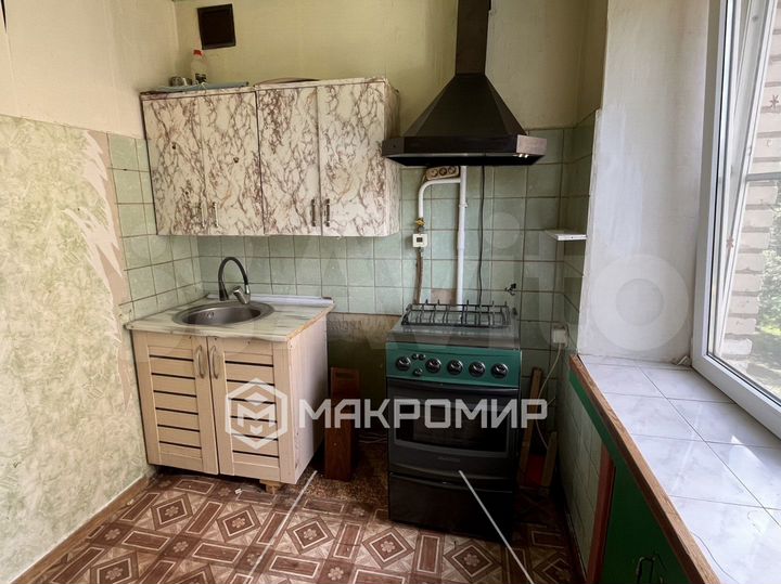 2-к. квартира, 43 м², 3/5 эт.