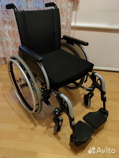 Инвалидная коляска новая