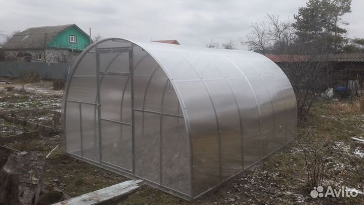 Теплица из поликарбоната