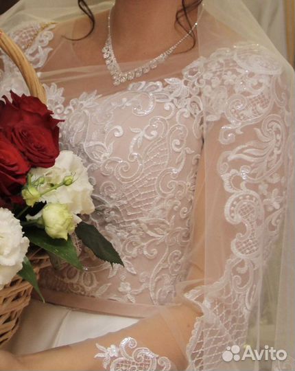 Свадебное платье