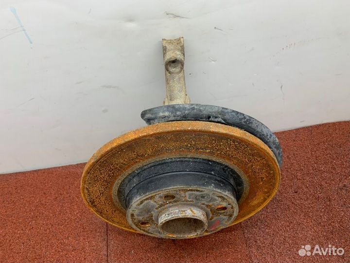 Поворотный кулак передний левый Renault Logan 2 L8