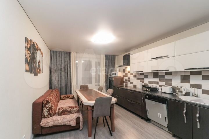 3-к. квартира, 85,3 м², 2/14 эт.