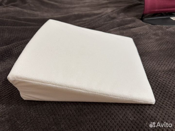 Подушка от срыгивания