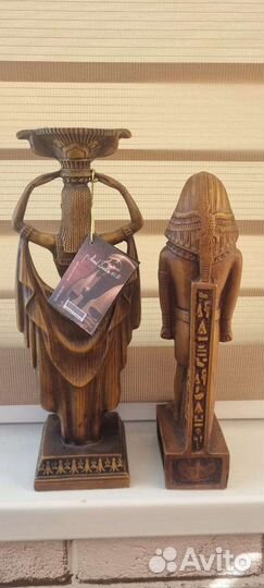 Статуэтки