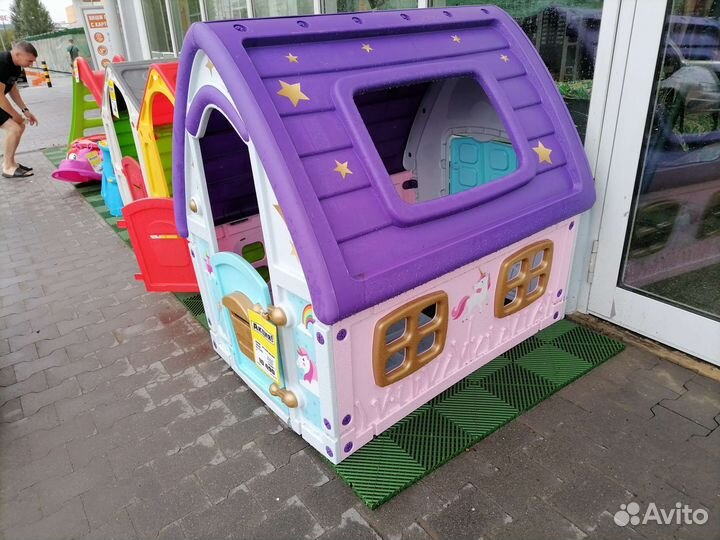 Детский игровой пластиковый домик