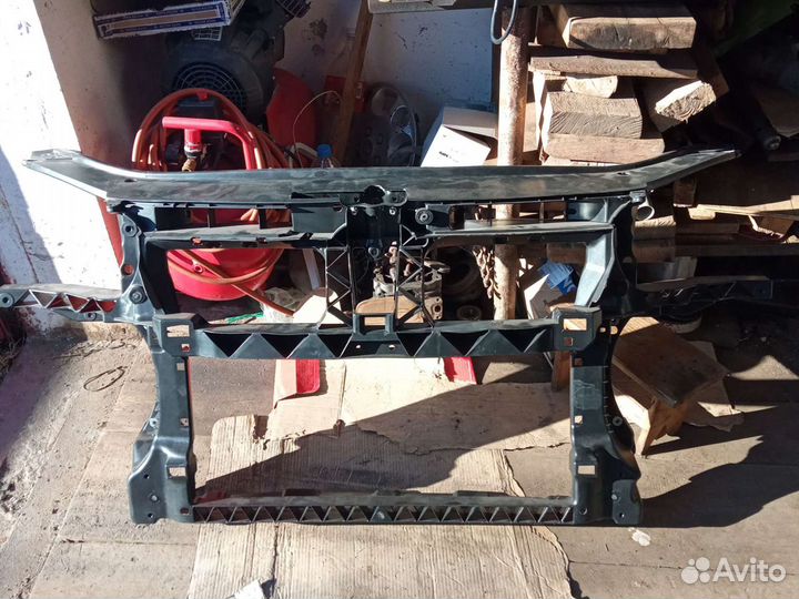 Панель передняя радиатора (телевизор)