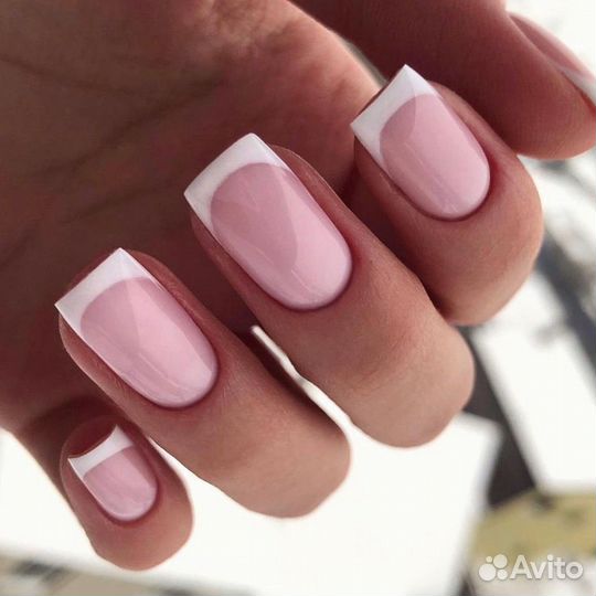 Маникюр и педикюр