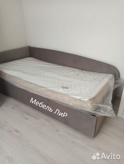 Подростковая кровать «Simba» в мягкой обивке