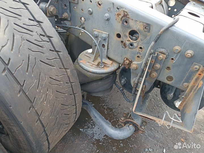 Подушка пневмоподвески задняя левая