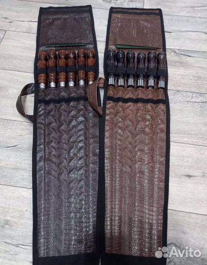 Haбop шaмпypoв в кoжаном чexлe