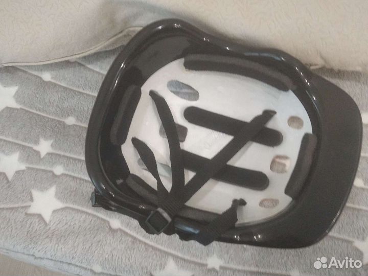 Шлем велосипедный детский в отличном состоянии