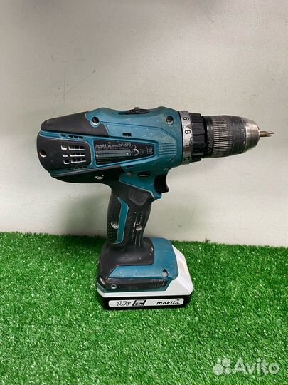 Аккумуляторная дрель-шуруповерт Makita DF457DWE (з