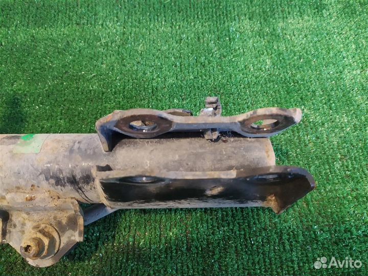 Стойка амортизатора передняя левая Toyota Auris E