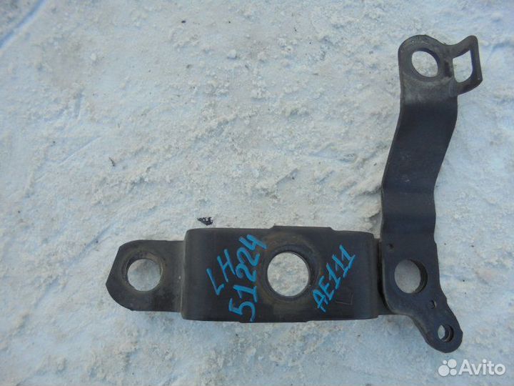 Крепление рычага переднее левое Toyota Corolla