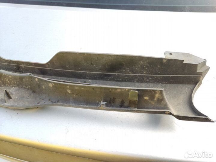 Решетка радиатора Ford Mondeo 1 универсал 1.8I