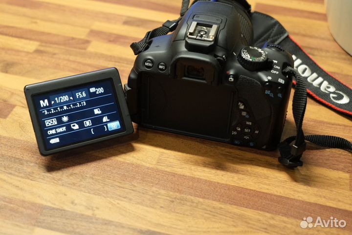 Зеркальный фотоаппарат canon 650d